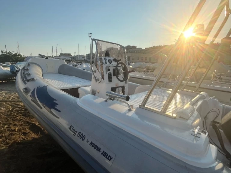 Wynajmij Nuova Jolly King 600 w Anzio