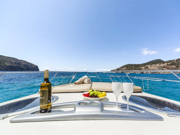 Wynajem łodzi Cranchi Endurance 41 w Porto-Vecchio na SamBoat 