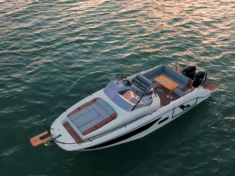 Wynajem łodzi Santa Eularia des Riu tanio FLYER 9 SUNdeck