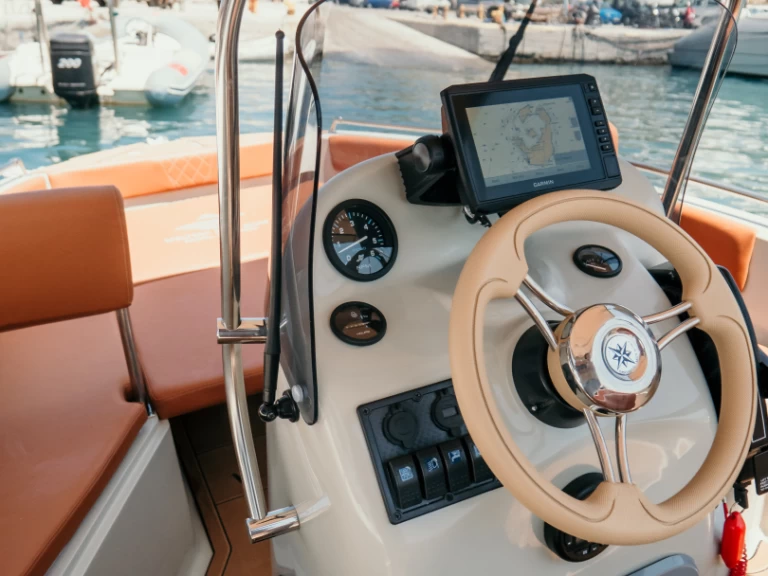 Wynajmij Kranitis Craft 1.F30elpt Ct 2. F4MI w Vlychada