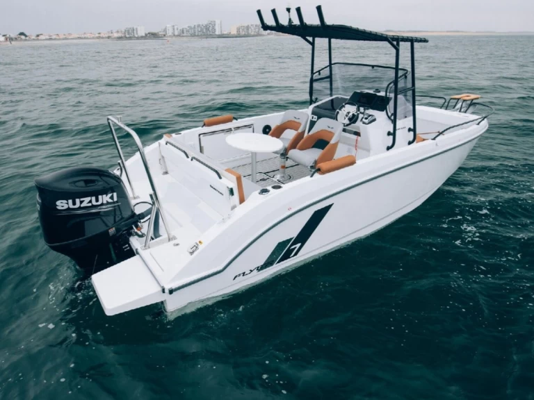 Bénéteau Flyer 7 SPACEdeck między profesjonalistami a osobami prywatnymi w Publier