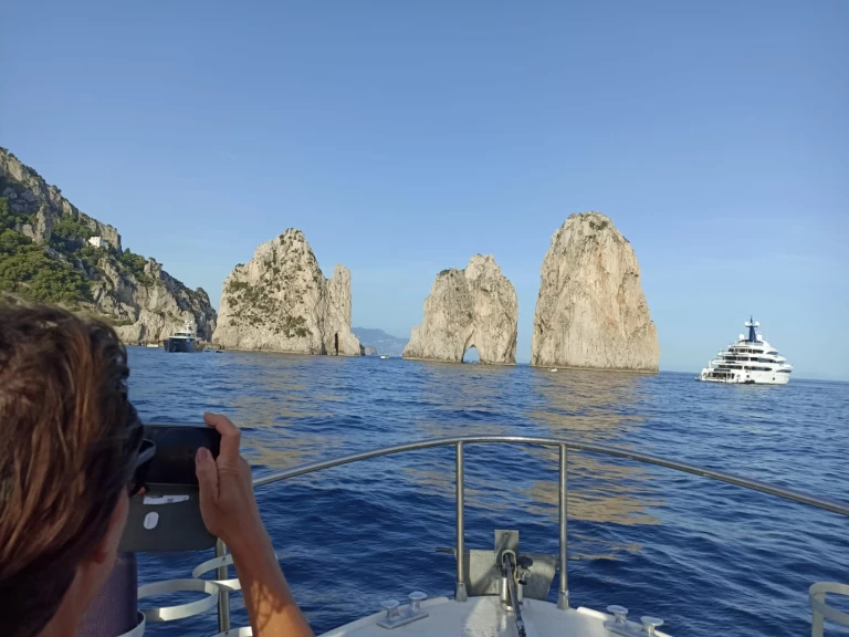 Wynajem łodzi Sorrento tanio Sea Ray 300 Sundancer