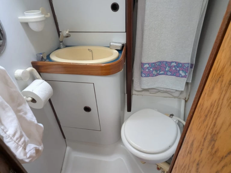 Wynajem w Port de Penerf- Bénéteau Oceanis 350 na SamBoat