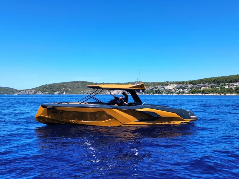 Wynajem łodzi Split tanio Raptor parasailing