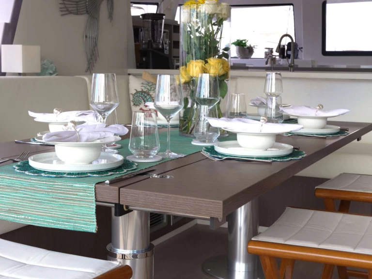 Wynajmij Luksusowy jacht z lub bez skippera Bali w Nassau