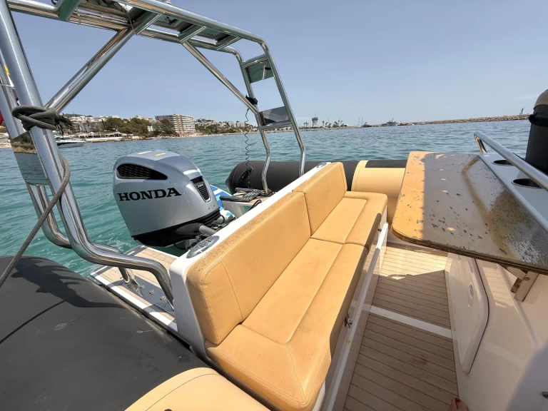 Wynajmij Łódż półsztywna z lub bez skippera Vanguard w Puerto Portals