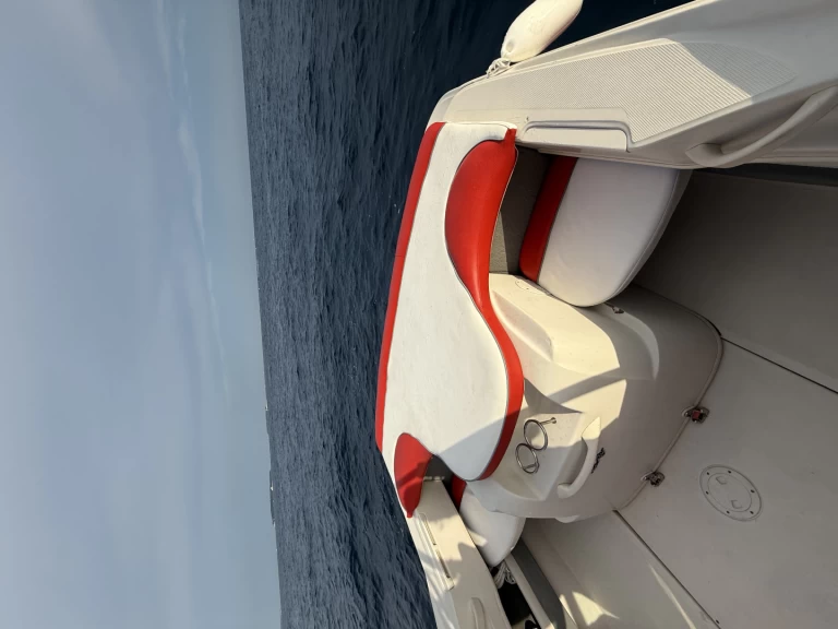 Motorówka do wynajmu w Mandelieu-la-Napoule w najlepszej cenie