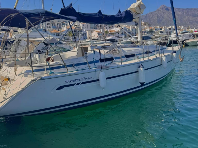 Wynajem łodzi Puerto Deportivo de Lujo en Marbella tanio Bavaria 36 Cruiser