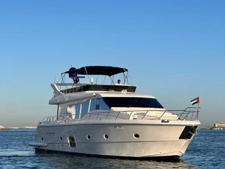 Wynajem Luksusowy jacht w Dubai Marina - Mr. G Yacht Dubai Marine 82Ft