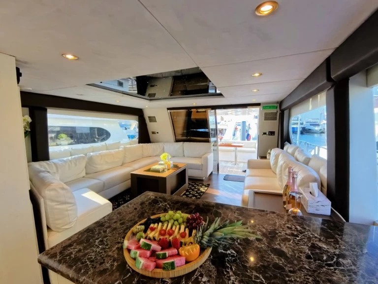 Wynajem łodzi Mr. G Yacht Dubai Marine 82Ft w Dubai Marina na SamBoat 