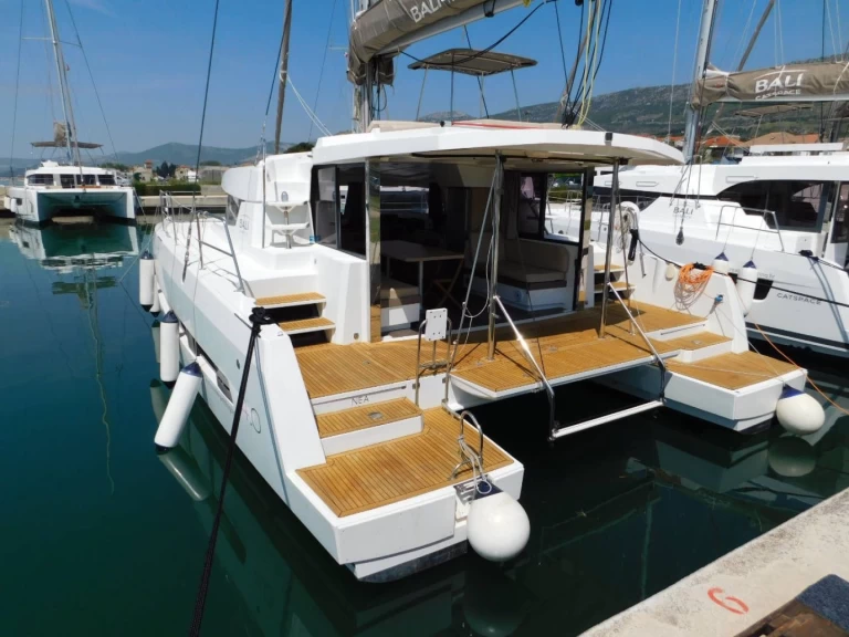 Wynajem łodzi Bali Bali 4.0 w Ta' Xbiex na SamBoat 