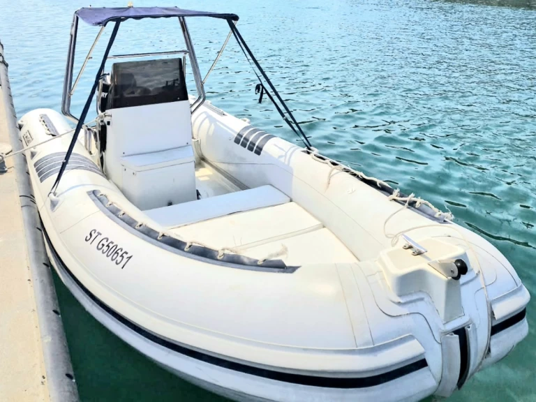 Wynajem łodzi L'Estaque tanio STILMAR600