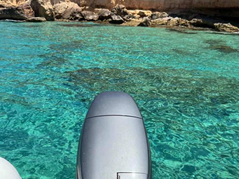 Wynajem Łódż półsztywna w Ibiza Town - Sacs Sacs S 540 Young