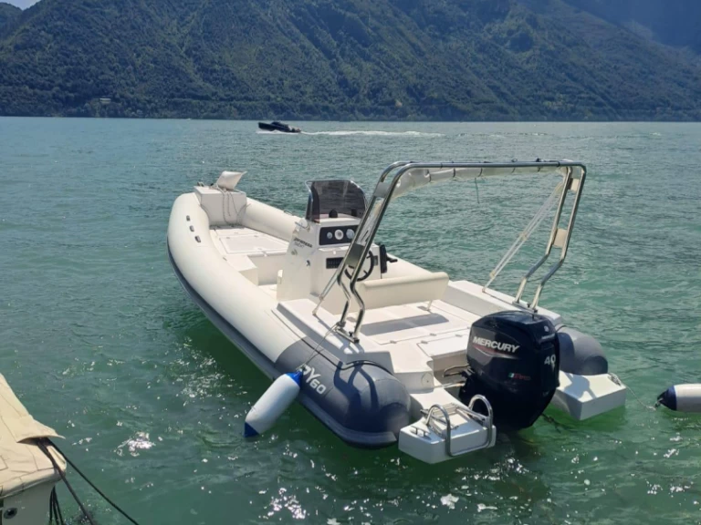 Wynajmij Panamera PY60 w Como (City)