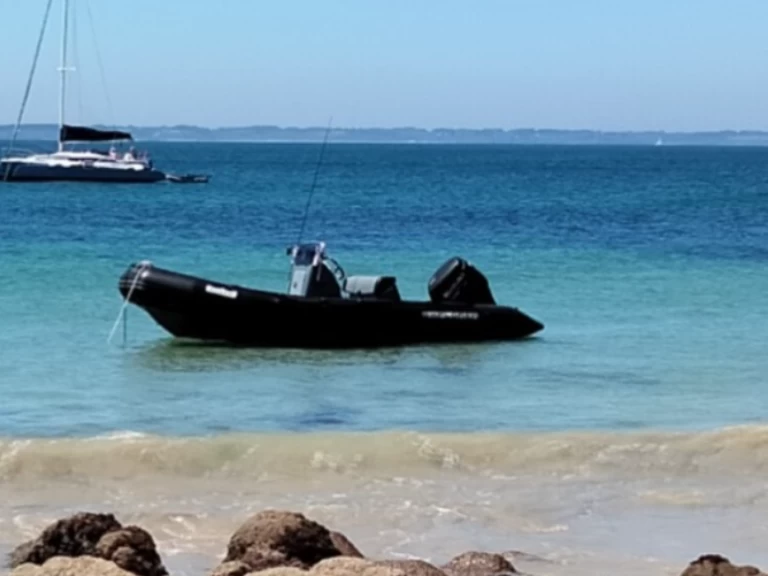 Wynajem łodzi Vannes tanio 550 explorer