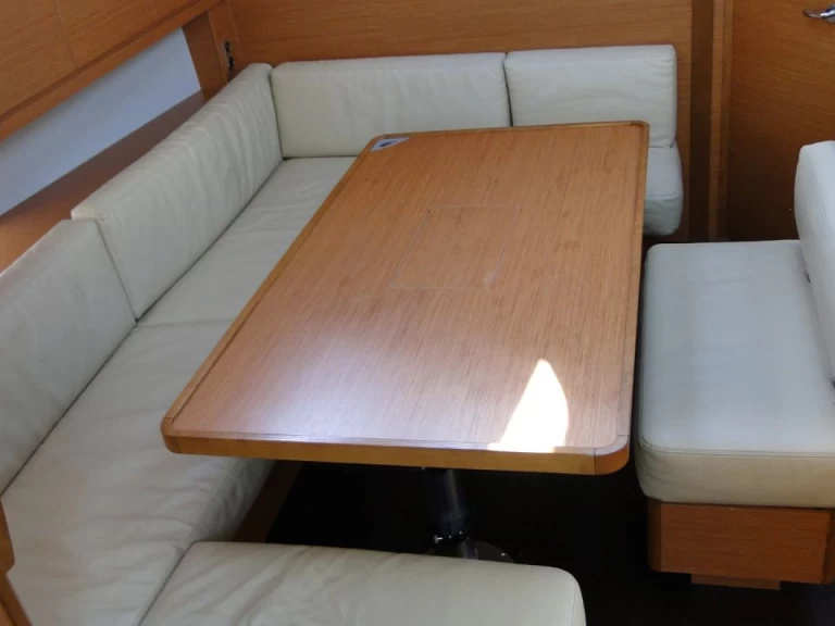 Wynajem Żaglowiec w Alimos - Dufour Dufour 470