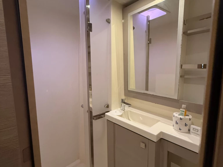 Wynajmij Katamaran z lub bez skippera Fountaine Pajot w Road Town