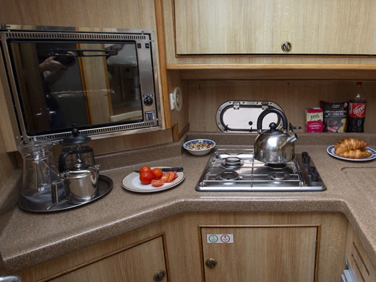 Wynajem Motorówka Le Boat z patentem 