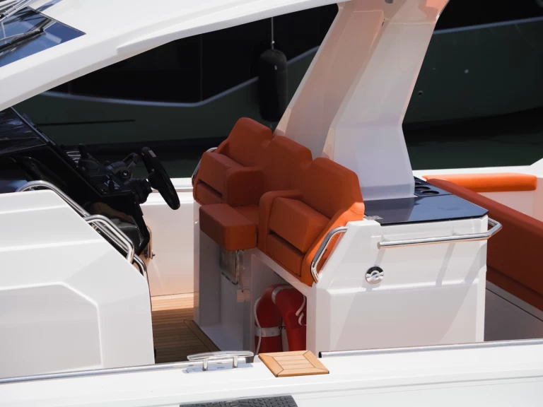 Wynajmij Pirelli Pirelli 42 EFB w Torre Annunziata