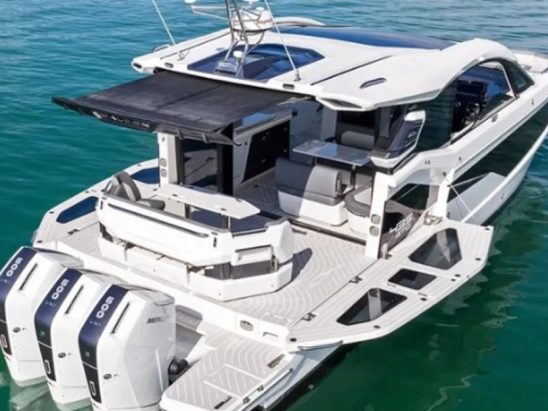 Motorówka do wynajmu w Ayia Napa w najlepszej cenie