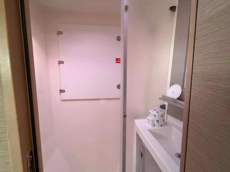 Wynajmij Katamaran z lub bez skippera Fountaine Pajot w Road Town