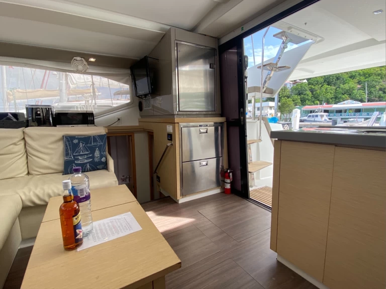 Wynajem w Road Town- Fountaine Pajot Lucia 40 na SamBoat