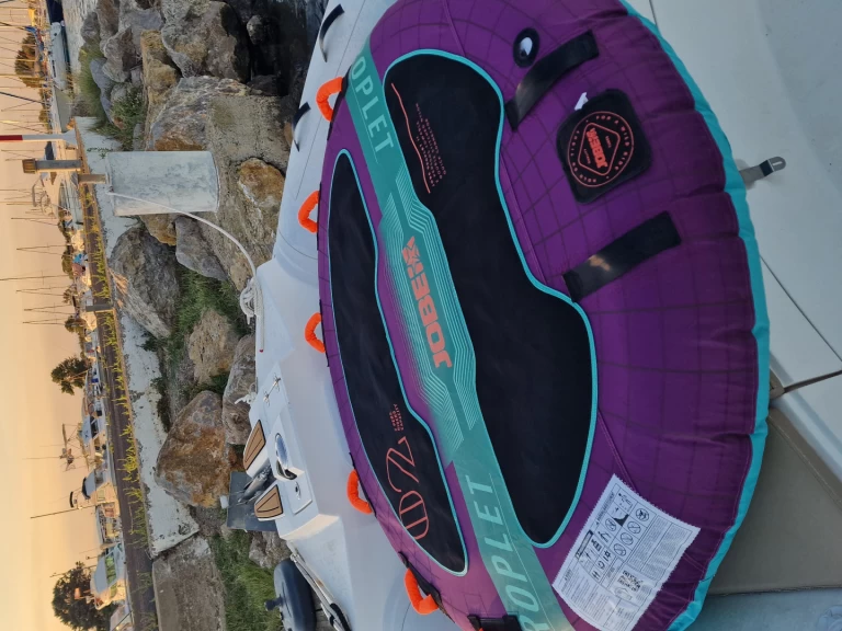 Łódż półsztywna do wynajmu w Sérignan w najlepszej cenie