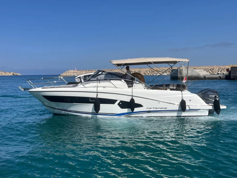 Wynajmij Jeanneau Cap Camarat 10.5 WA w Msida Yacht Marina