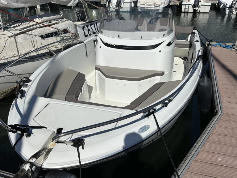Wynajem łodzi Jeanneau Cap Camarat 6.5 CC Serie 2 w Le Havre na SamBoat 