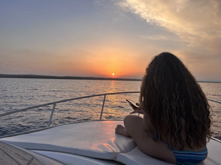 Motorówka do wynajmu w Marzamemi w najlepszej cenie