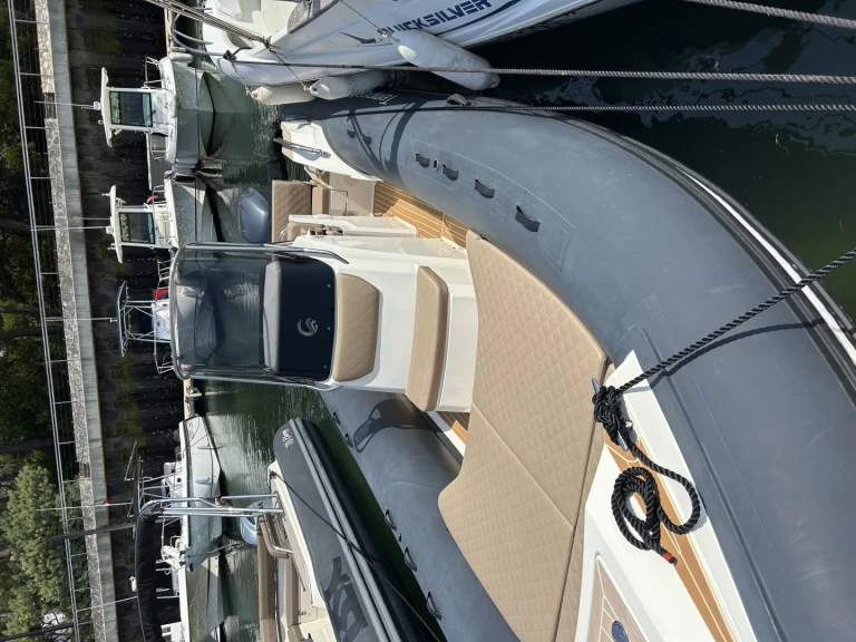 Łódż półsztywna do wynajmu w Lège-Cap-Ferret w najlepszej cenie