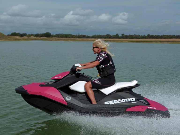 Wynajem Jet ski w Capbreton - Sea-Doo Spark