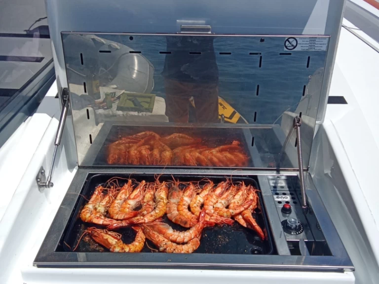 Wynajem łodzi Marsylia tanio Bali 4.6