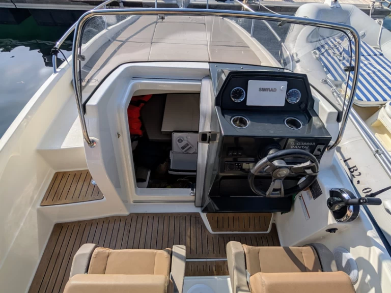 Wynajmij Quicksilver Quicksilver 605 Sundeck w Six-Fours-les-Plages