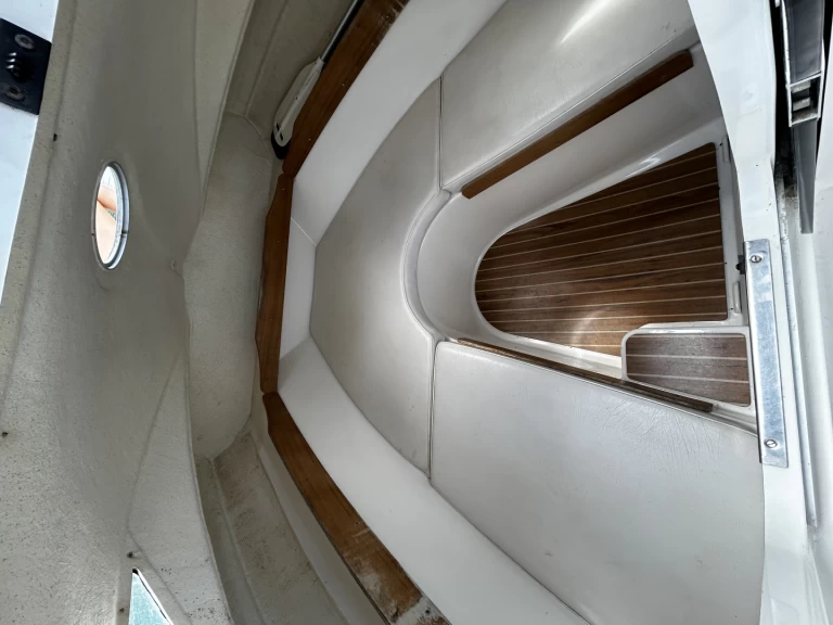 Motorówka do wynajmu w Thonon-les-Bains w najlepszej cenie