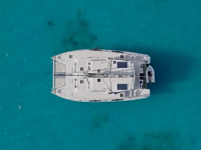 Wynajmij Katamaran z lub bez skippera Royal Cape w Hell-Ville