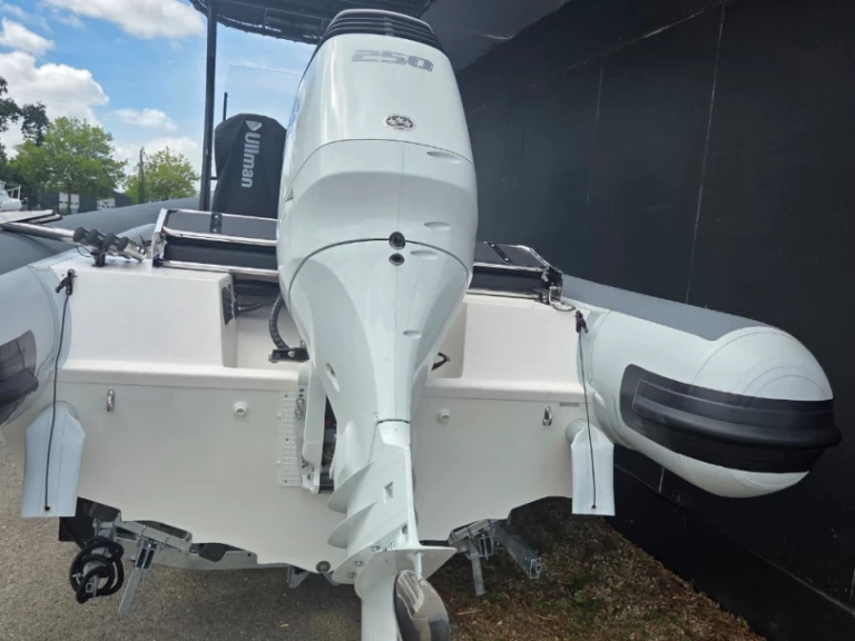 Wynajem w Arzon- Searib's SR 760 PRO na SamBoat