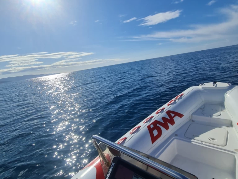 Wynajmij Łódż półsztywna z lub bez skippera Bwa w Cagliari Port