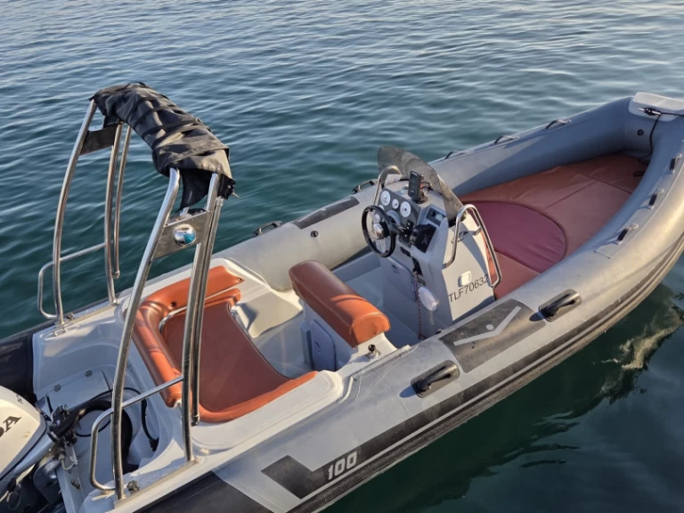 Wynajmij Marsea Marsea CM 100 w Marsylia