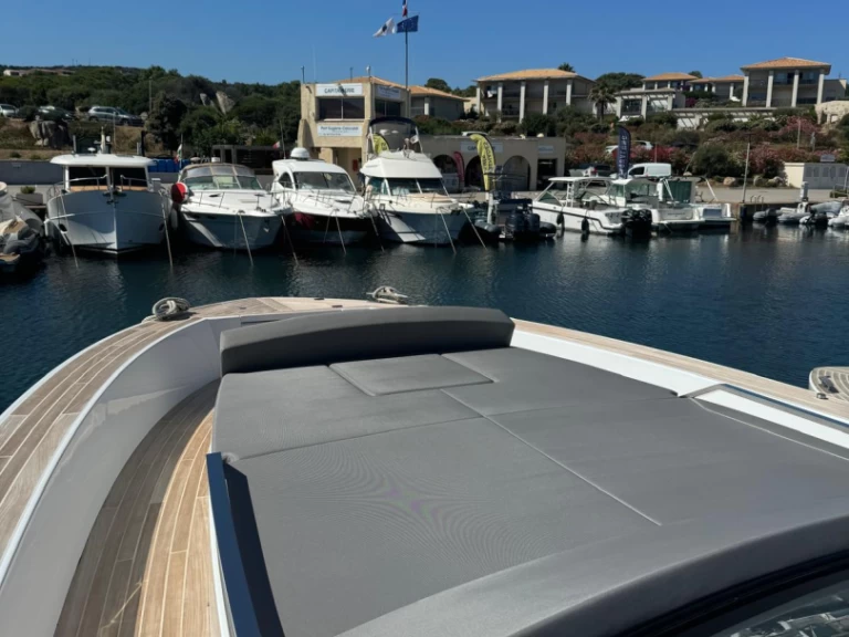 Wynajmij Fiart SEAWALKER 43 w Porto-Vecchio