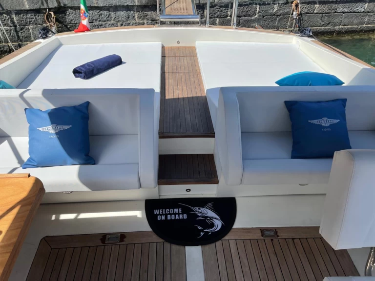 Wynajmij Tornado 38 classic w Amalfi