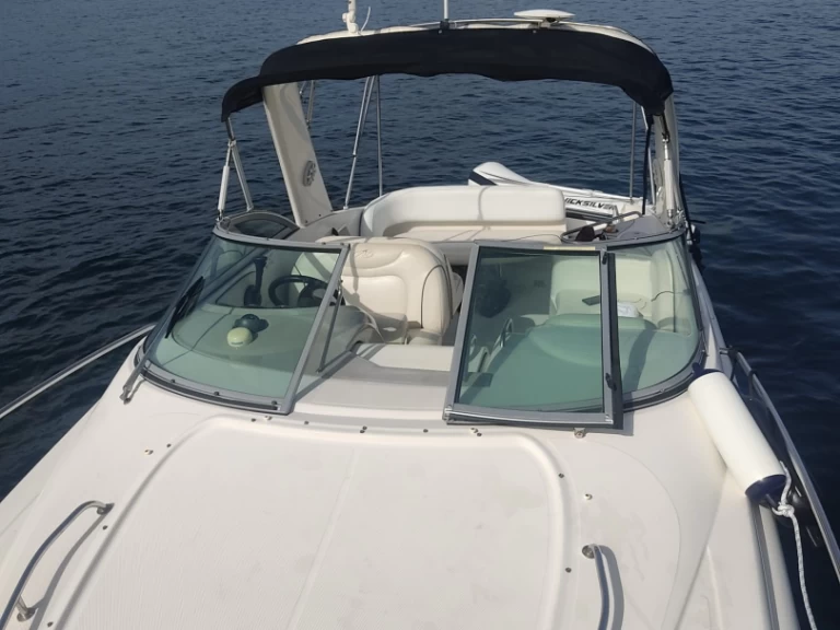 Wynajmij Monterey 270 cr w Combarro