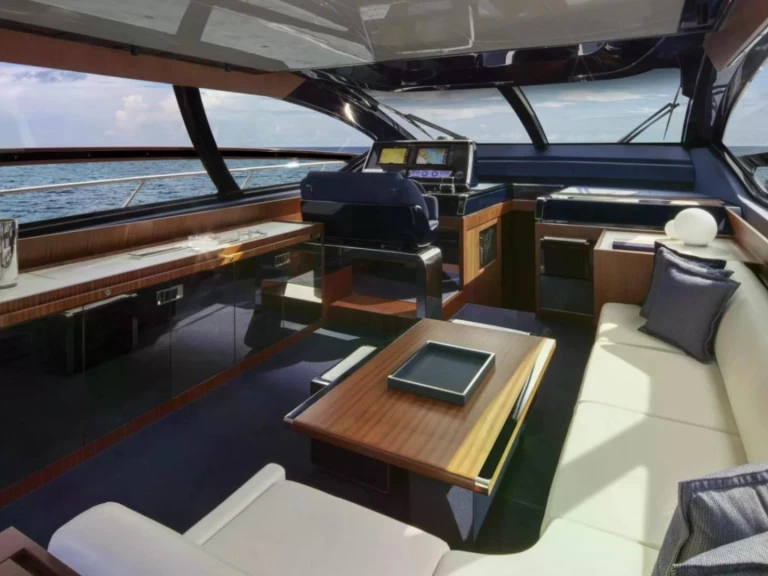 Wynajem łodzi Saint-Tropez tanio Rebel 66