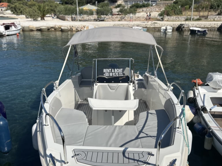 Wynajem łodzi Cantiere Nautico Speedy Cayman 585 w Trogir na SamBoat 