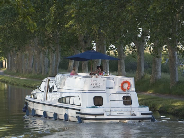 Wynajem łodzi Le Boat Royal Mystique A w Branges na SamBoat 