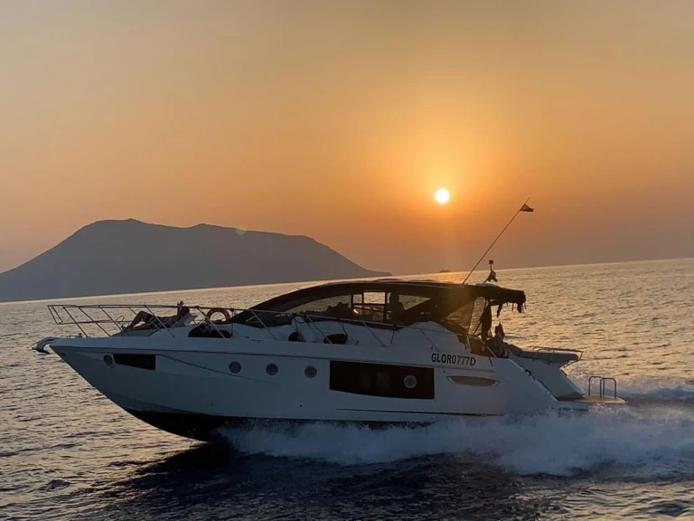 Wynajmij Cranchi Cranchi 44 w Villa San Giovanni