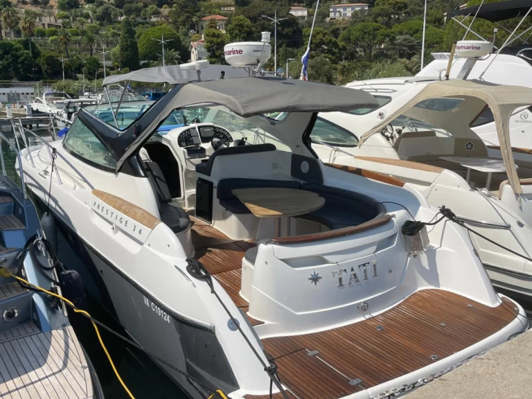 Wynajem łodzi Beaulieu-sur-Mer tanio Prestige 34 Open