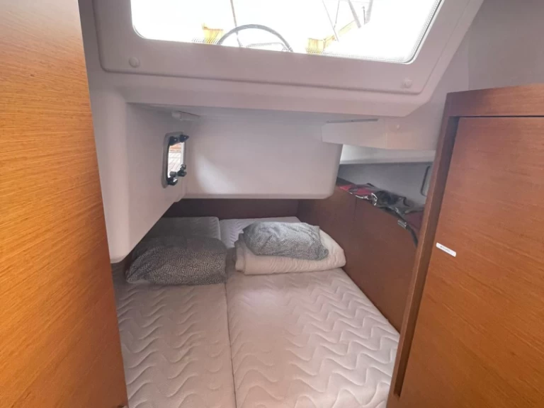 Wynajem łodzi Jeanneau Sun Odyssey 440 w Palma de Mallorca na SamBoat 