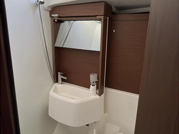 Żaglowiec do wynajmu w Santa Cruz de Tenerife w najlepszej cenie