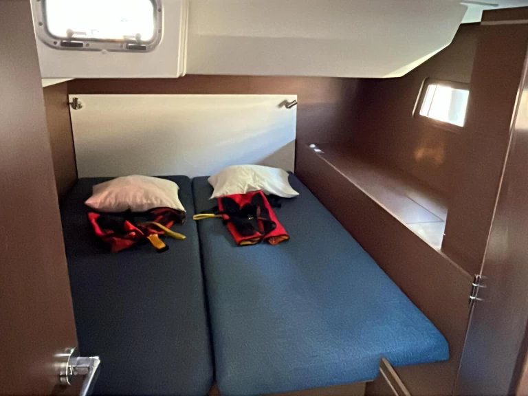 Wynajmij Bénéteau Oceanis 51.1 w Las Galletas